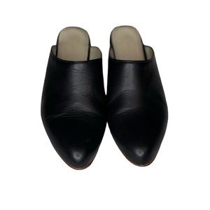 Nisolo Mariella low heeled mules in black. Size 6.